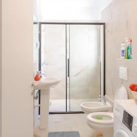 Cityscape 3- Vibrant Modern דירה