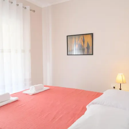 Appartement Cityscape 3- Vibrant Modern Tirana