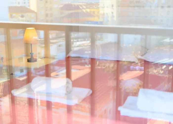 Apartamento Cityscape 3- Vibrant Modern Tirana